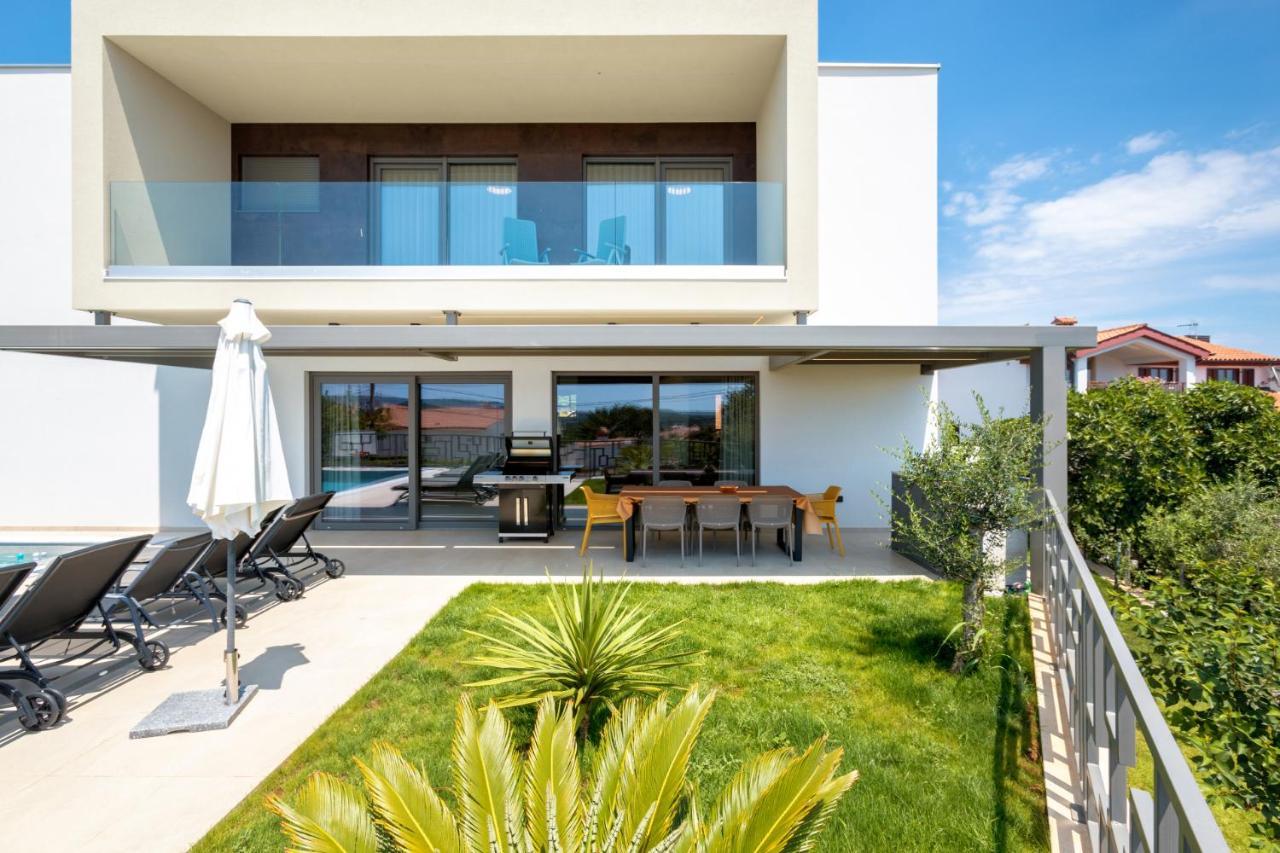 Villa Suenos - New & Modern - 2023 Медулин Экстерьер фото